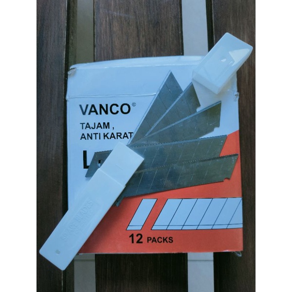 

isi cutter vanco/isi cutter besar murah/isi cutter tajam