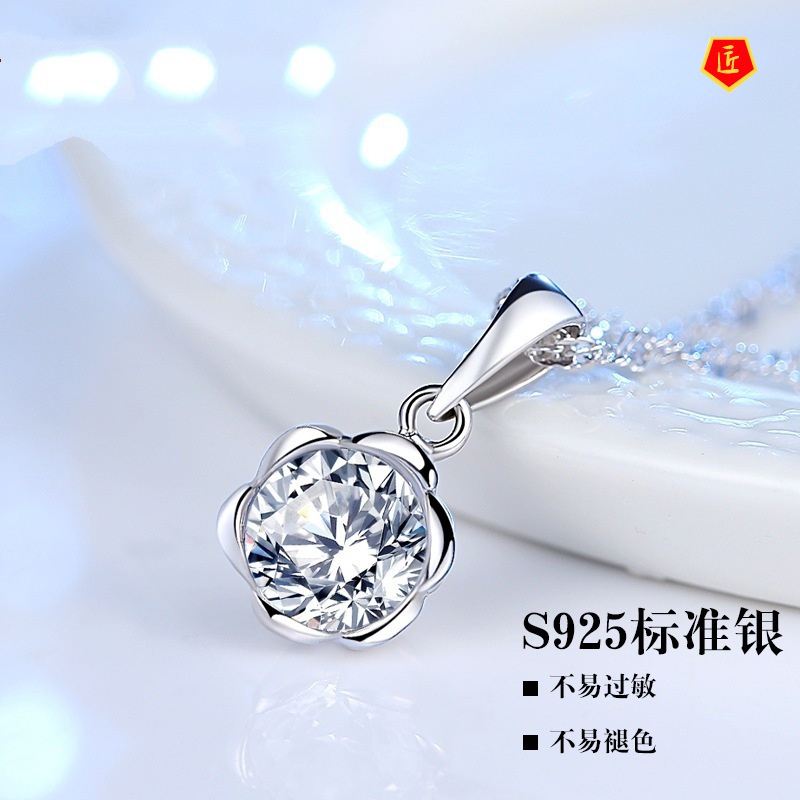 [Ready Stock]Women's Korean-Style Fashion Plum Blossom Pendant Diamond-Studded Necklace Simple Fashion