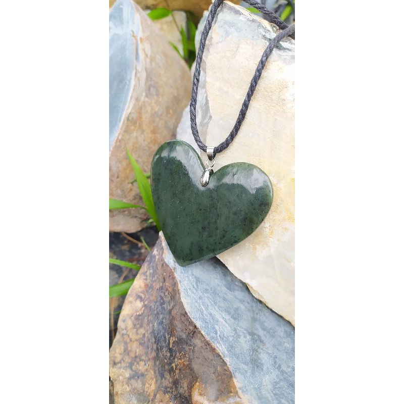 Natural Liontin Batu Giok Aceh