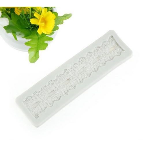 3D Silicon Mold Fondant Cake Decoration - Ribbon Lace 17x4.5cm