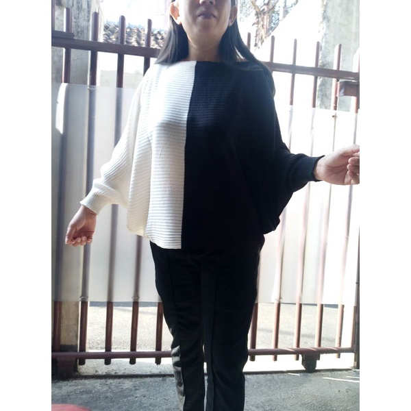 Atasan Rajut Jumbo Wanita Outerwear Blouse Batwing Oversize Lasperal Knit Prily Batwing Kalong Monochrome-2