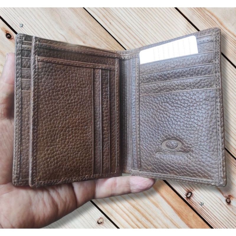 Dompet pria kulit asli lipat berdiri &amp; lipat tidur OAKLEY model 3 dimensi