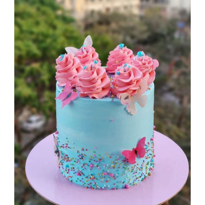 

Cream Cake Beuty/Cake Happy B'Day