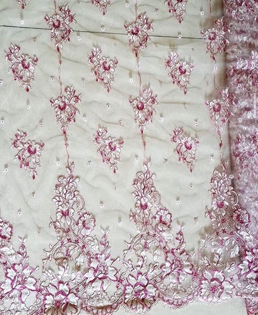 BROKAT LACE TILE PARIS PERANCIS SOLTIS HALUS