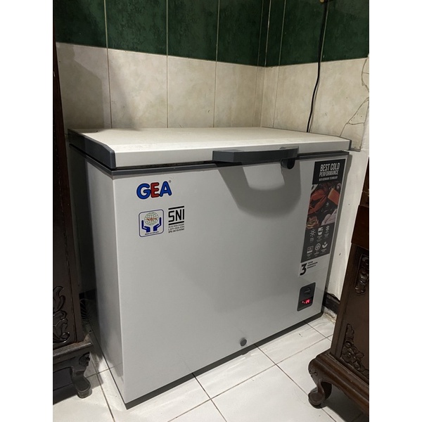 (SOLD OUT) freezer box gea second / preloved