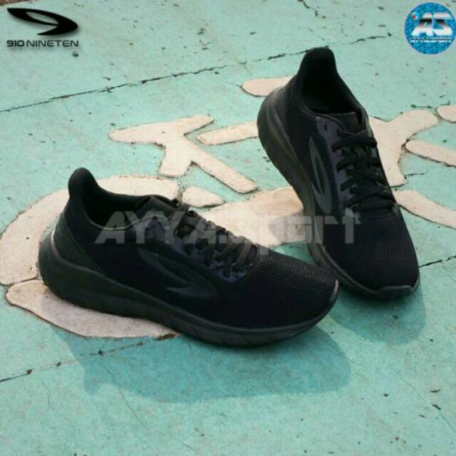 Sepatu running 910 nineten yasha full black