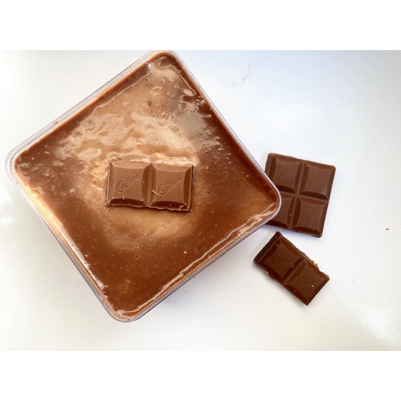 

Cadbury dessert box