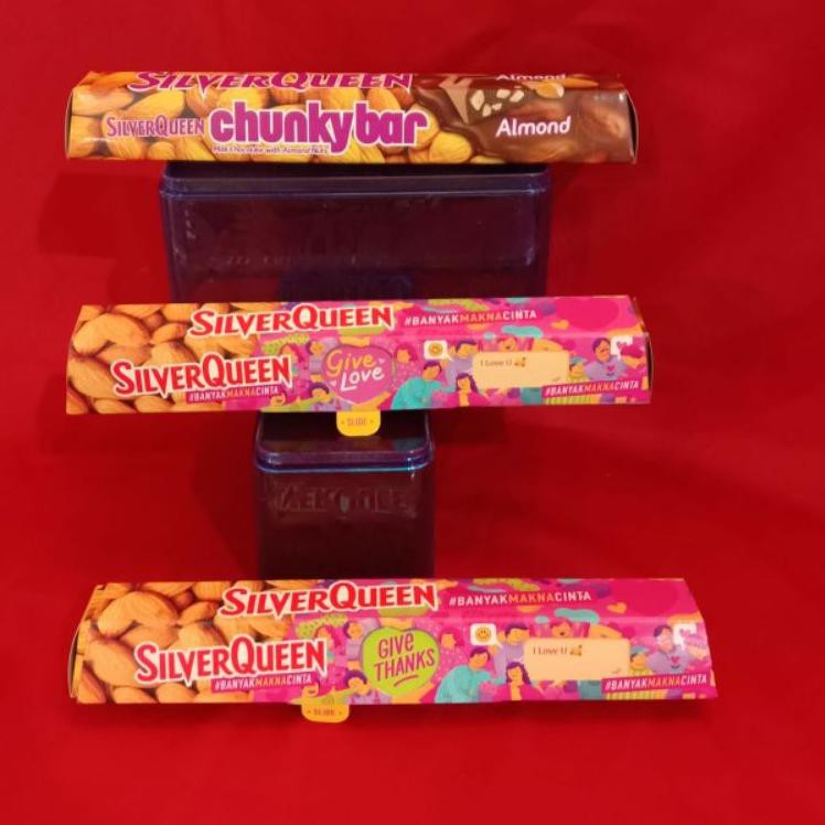 

3.3 Brands Festival Silver Queen Chunky Bar 100gr