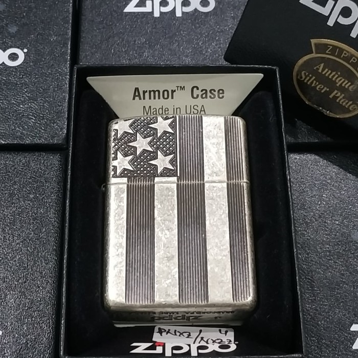 ZIPPO ORIGINAL ARMOR CASE ANTIQUE SILVER PLATE - US FLAG 28974