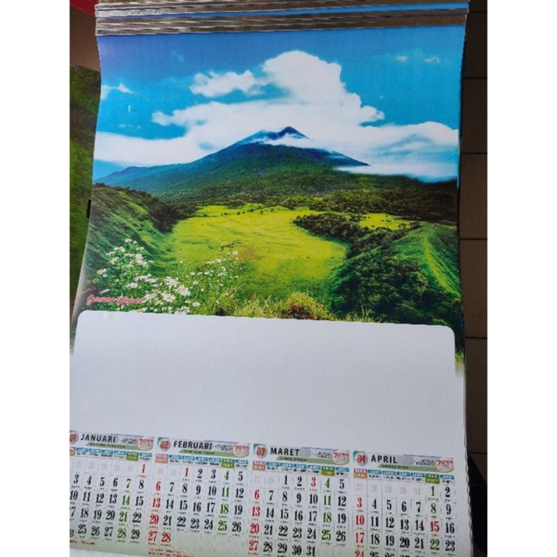 

KALENDER DINDING CATUR WULAN 3 LEMBAR 2022