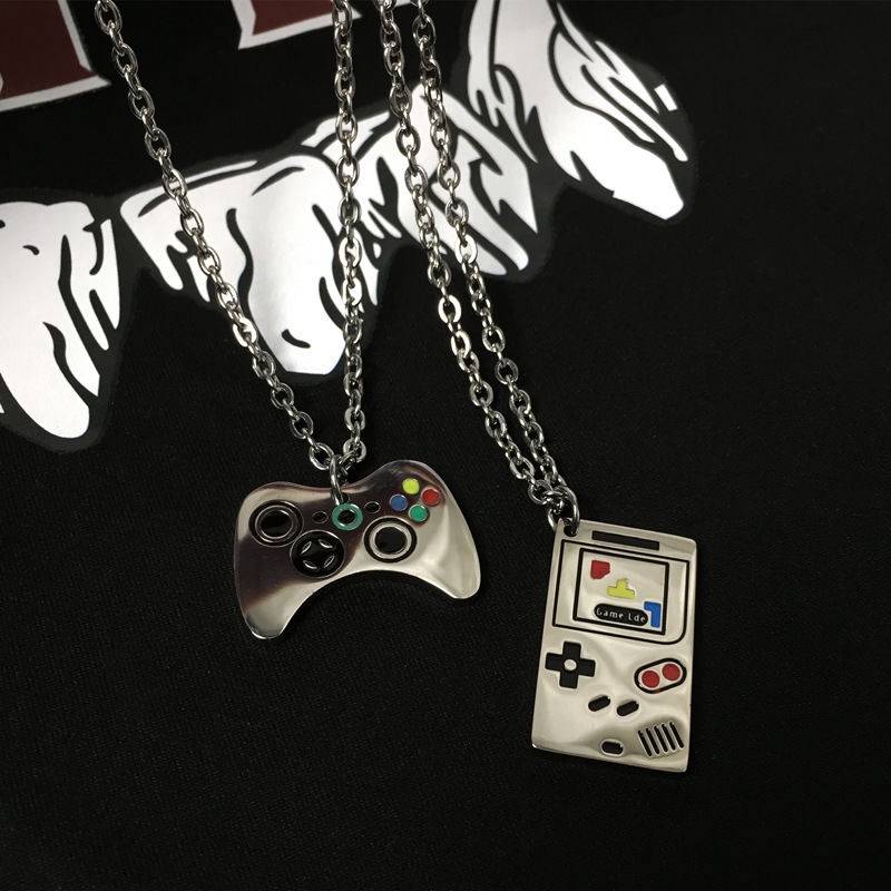 Kalung Rantai Dengan Liontin Bentuk Gamepad Gaya Retro Hip Hop Untuk Wanita