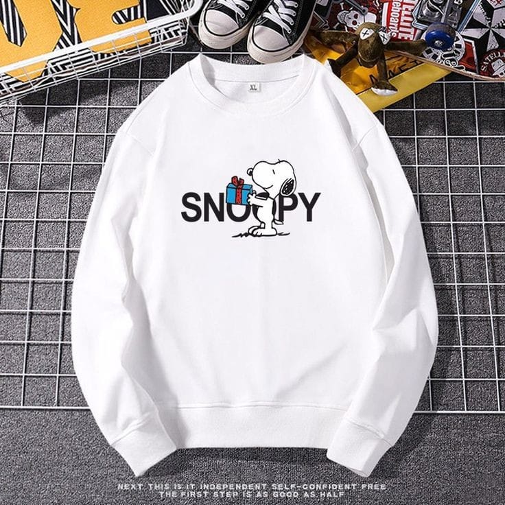 Snoopy Sweater Crewneck || Snoopy Basic Sweater Sz M - XL ( Pria &amp; Wanita )