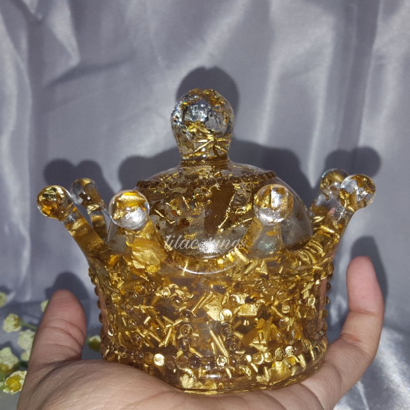 Holder Crown, storage crown, aesthetic crown