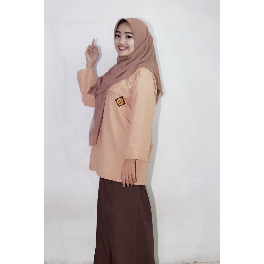 Baju Seragam Pramuka Stelan Wanita SMP & SMA/ Seragam Pramuka Set Wanita SMP & SMA/ Grosir Seragam M