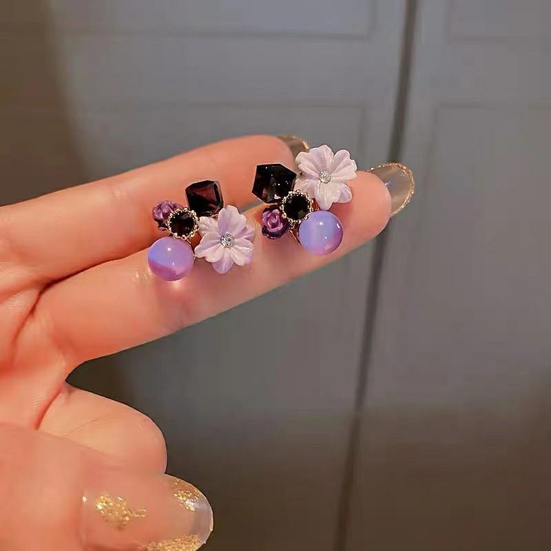 Anting Wanita Bunga Kristal UNGU//Anting Korea