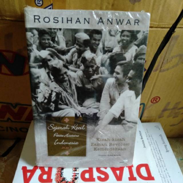 buku sejarah kecil petite