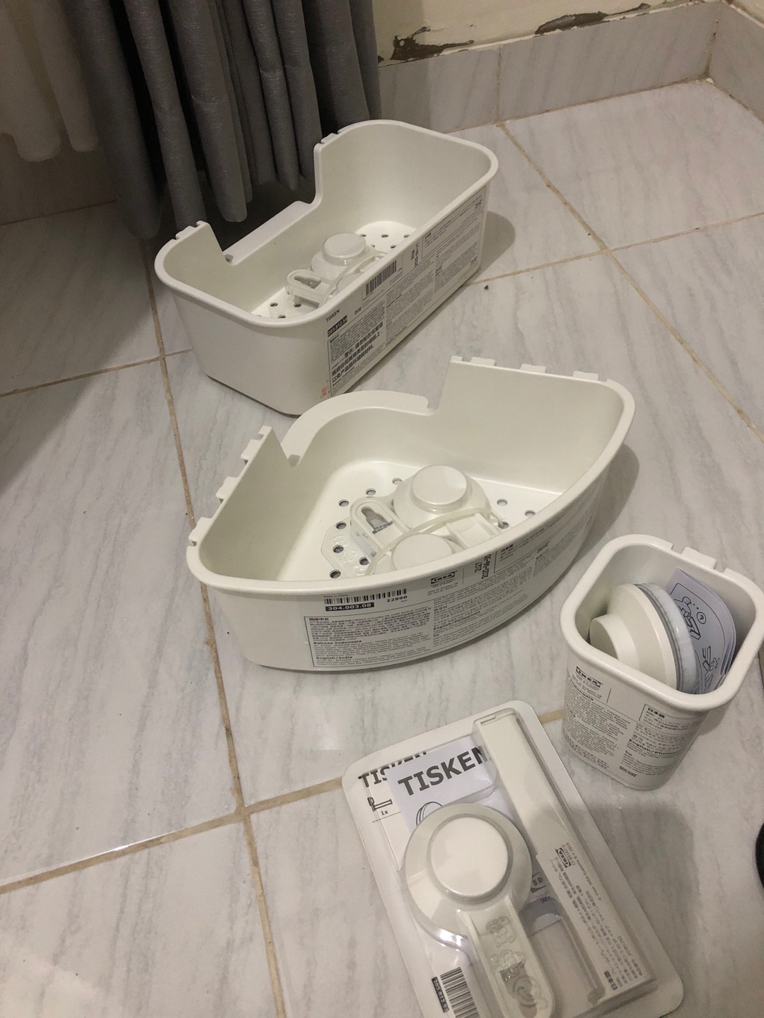 Unit Rak Sudut Dengan Plastik Isap / Rak Sudut Plastik / Rak Kamar Mandi, Putih Ti1423