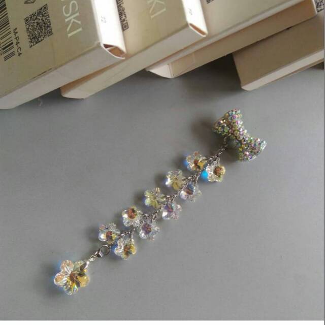 Bros Swarovski bunga panjang