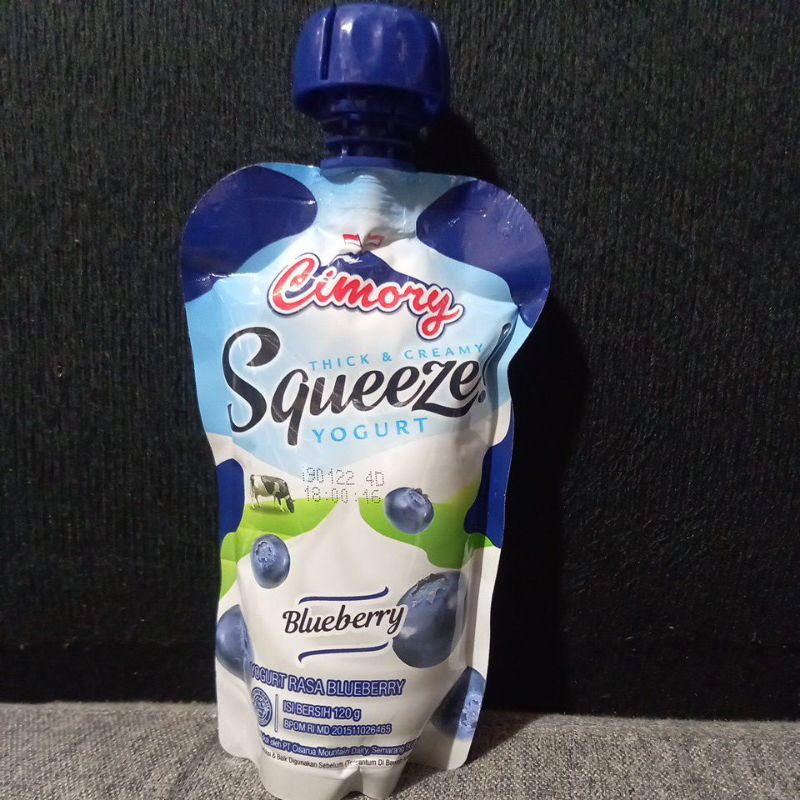 

cimory squeeze yogurt blueberry 120gr