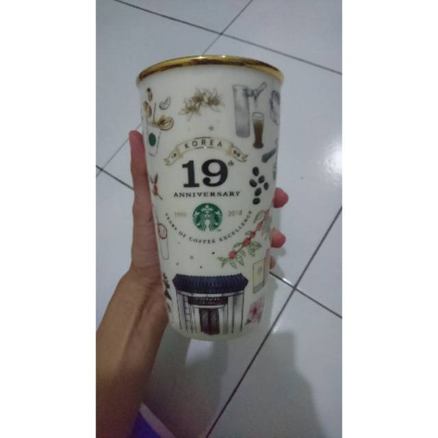 Tumbler starbuck