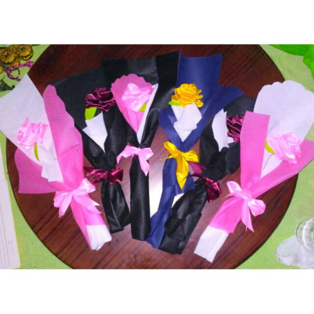 

Bunga satin murah cantik+dus pengaman