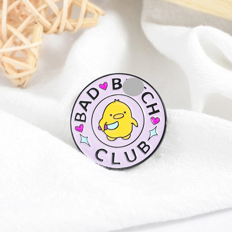 Bad BCH Club Bros Pin Enamel Bulat Motif Anak Ayam Untuk Aksesoris Tas / Kemeja / Hadiah Teman