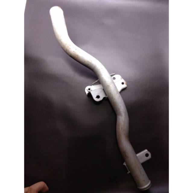 PIPA RADIATOR ATAS AVANZA 1.5