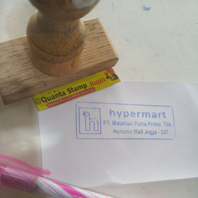 

Stempel kayu 8 cm