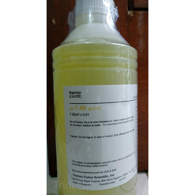 pH 7 Buffer Solution Eutech 1000 ml - pH Buffer EUTECH