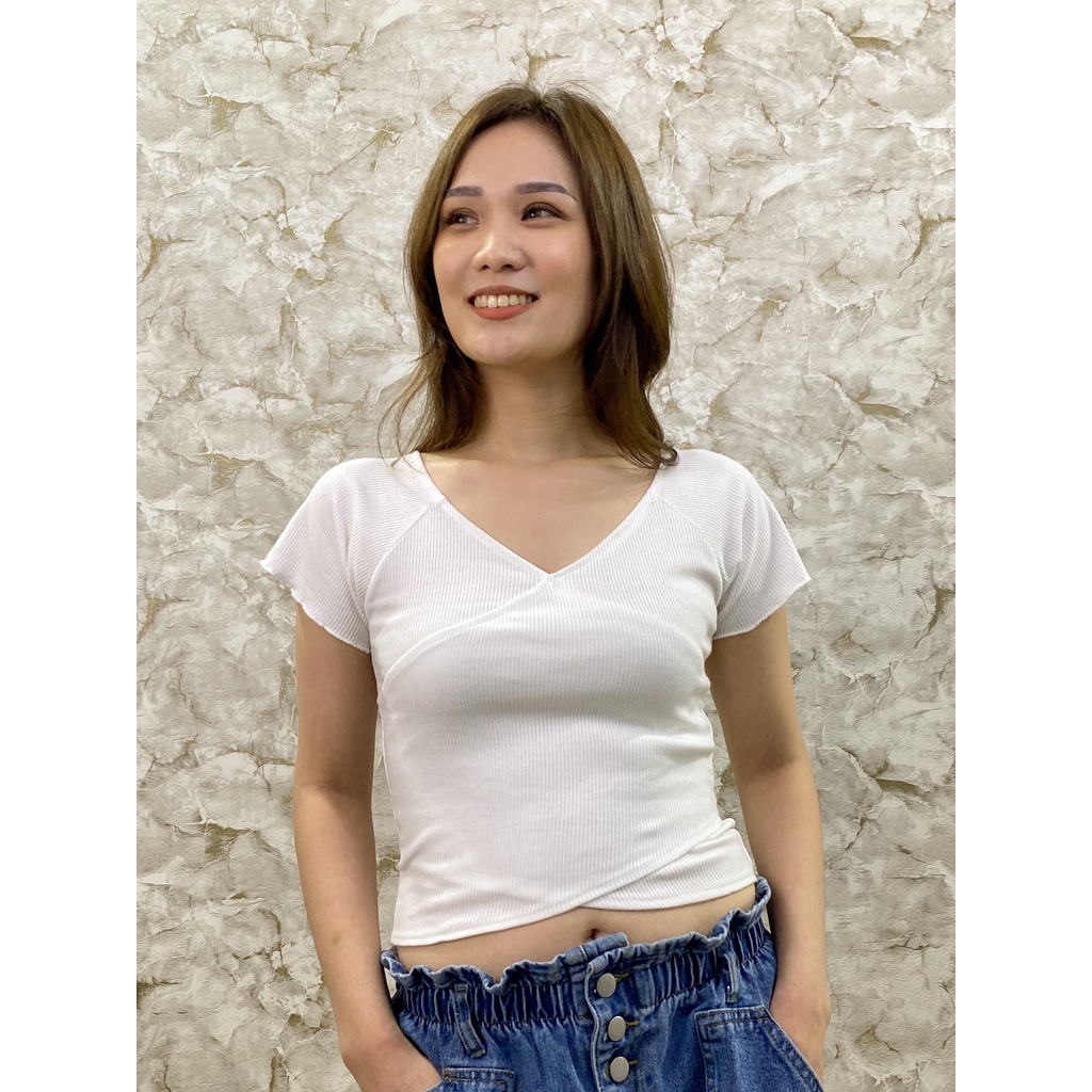 MODAVIE - CARMEN CROP TOP Tee V Neck Crop Top Korea Kaos Polos Wanita