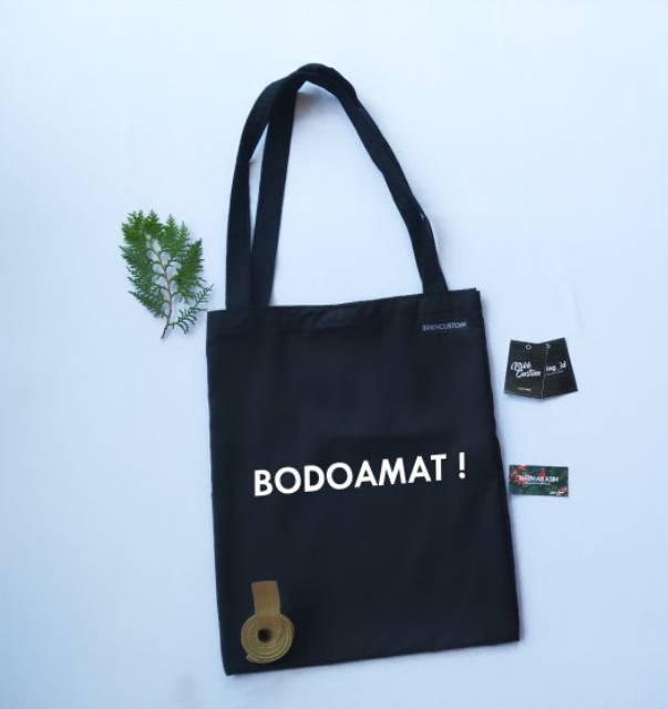 Totebag keren bahan driil halus