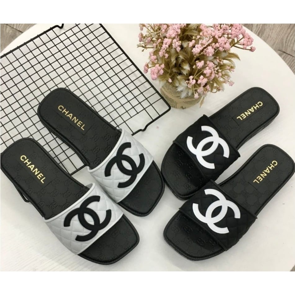 RYX - Emboss Black Sandal Slipper Karet Wanita Fashion Casual - Ori Import