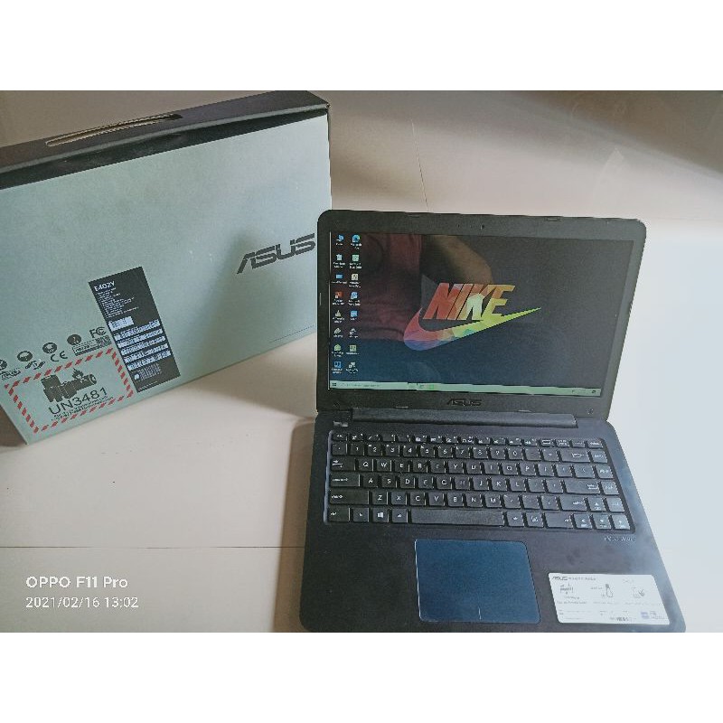 Laptop Asus E402Y segel garansi resmi sampai bulan 10 2022