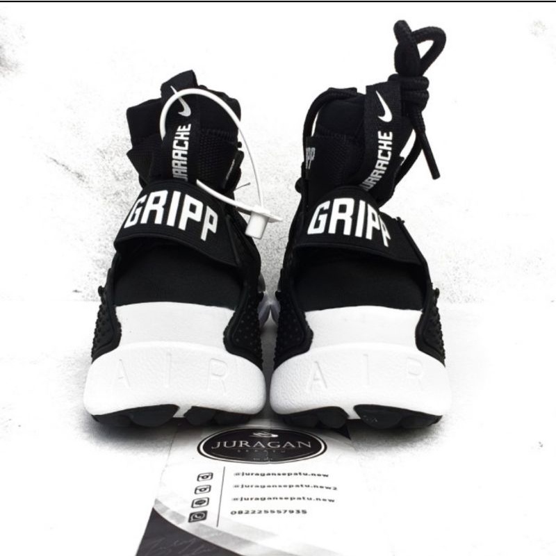 Nike Air Huarache Gripp &quot;Black White&quot;