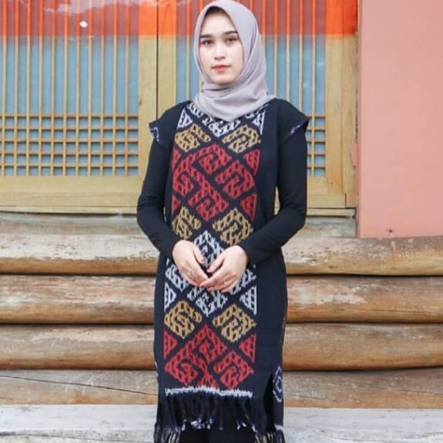 Atasan tenun motif toraja black V1