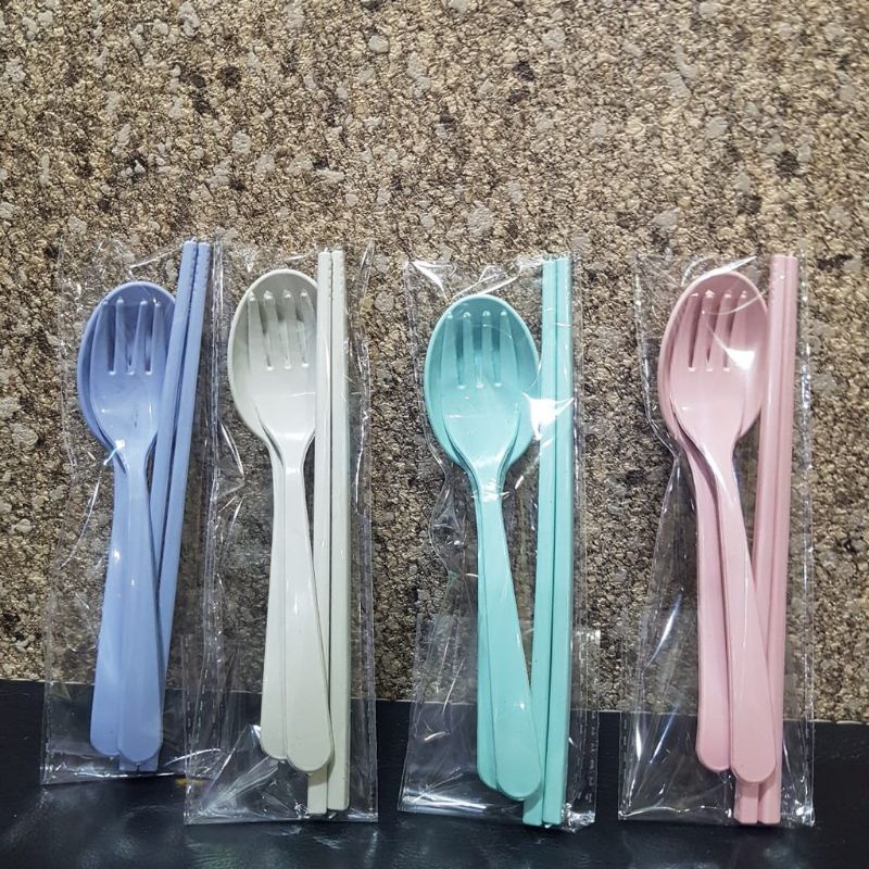 1 Set Sendok garpu sumpit plastik bisa untuk souvenir