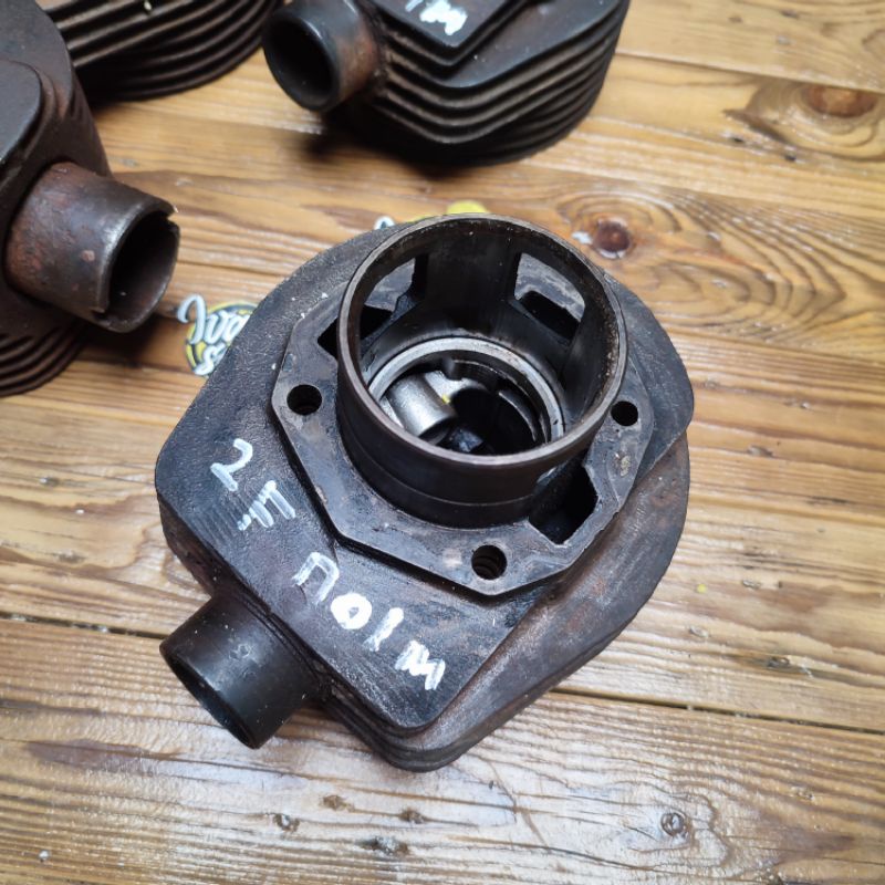 SILINDER BLOK VESPA BURING VESPA ORIGINAL COPOTAN VESPA PX SERIES 2F OS STANDAR NOL M