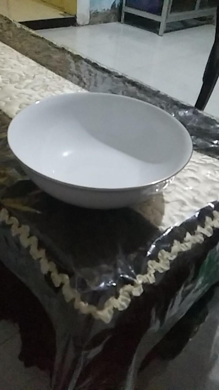 Mangkok Sayur Besar List Emas / Ukuran 9 Inch/ Mangkuk Saji Keramik