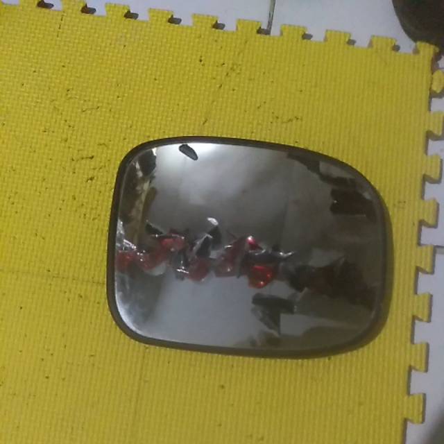 Kaca spion mobilio 2012/2015