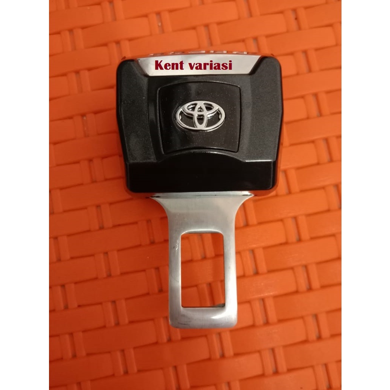 Colokan Safety Belt Buzzer Pemium Logo Toyota