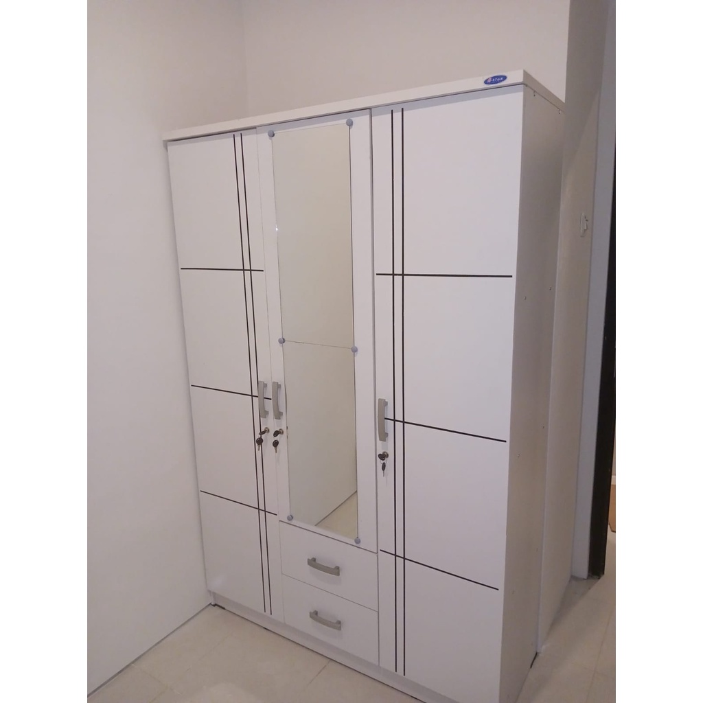Lemari pakain 3 pintu arlida type LLBP - LACI LUAR
