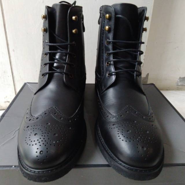 Sepatu Boots Pedro