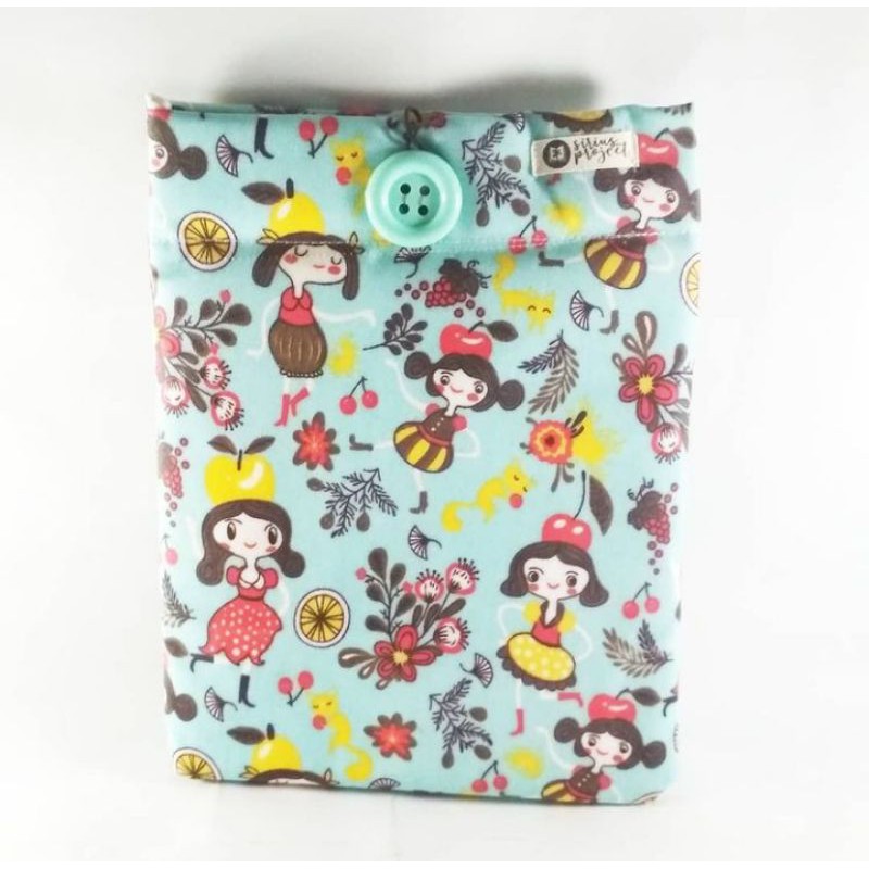 

BOOKSLEEVE tas buku sarung buku motif kucing - london - tea party - ethnic- girls - cat waterproof