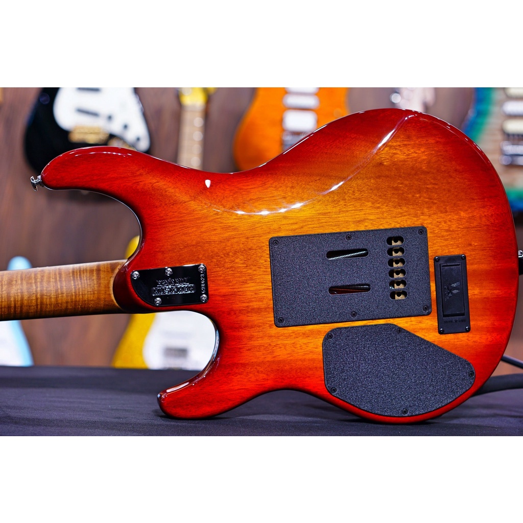 Ernie Ball Music Man Luke III HH - Cherry Burst Flame G98023