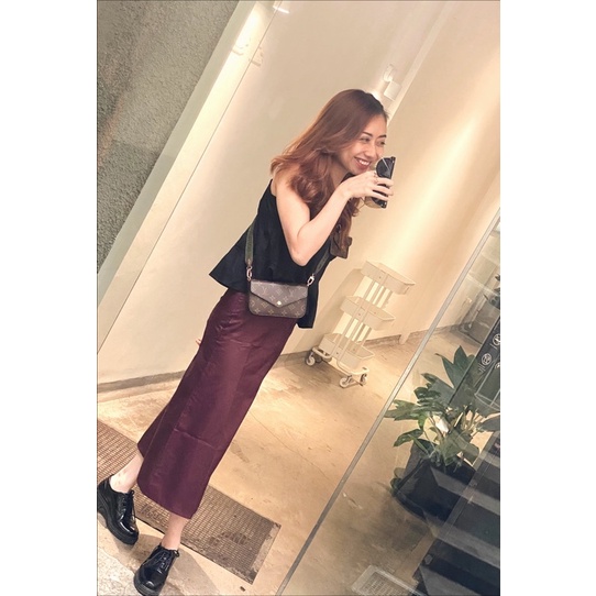 A-line skirt / rok mengkilat