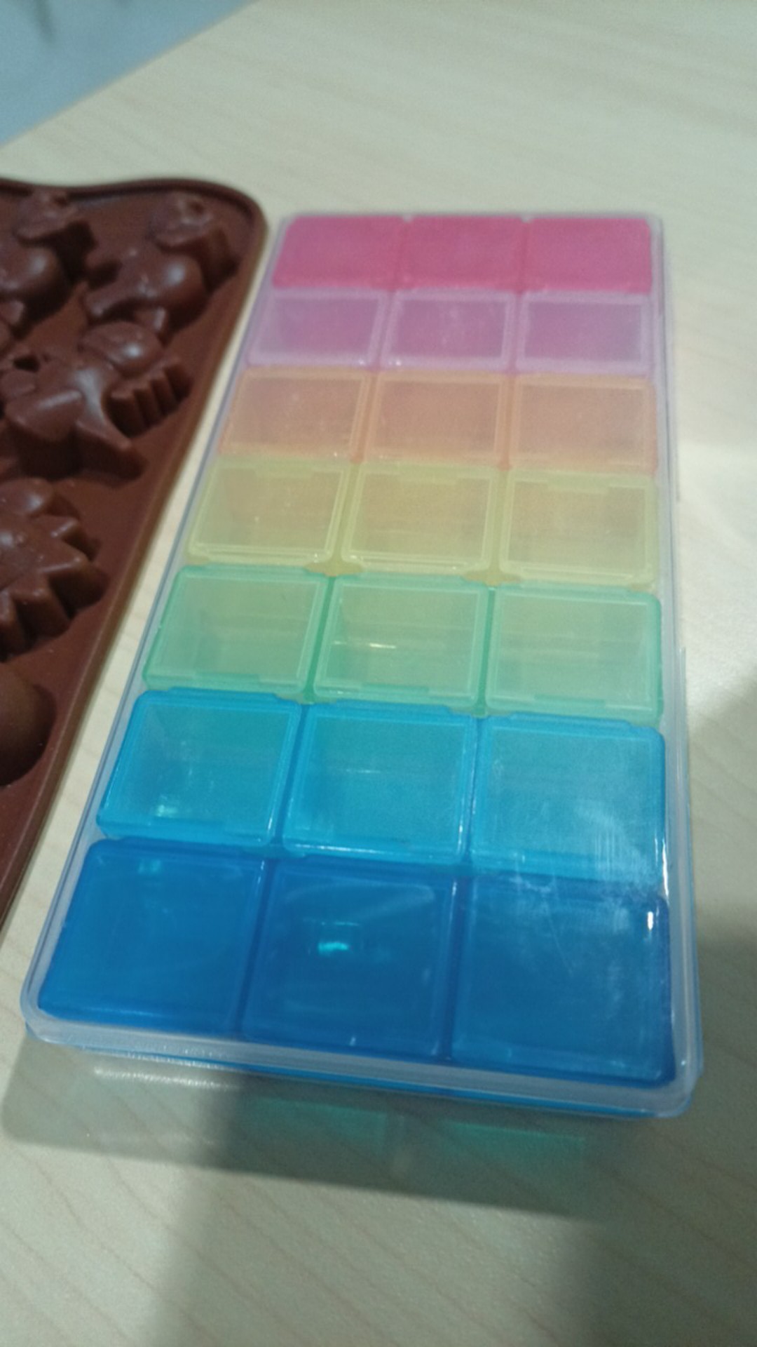 Kotak Obat / Barang Kecil 7-warna (21 Kotak)