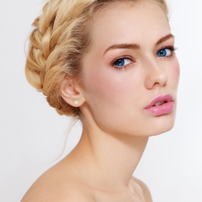 Anting Tusuk Sterling Silver 925 Desain Kelinci Lucu Hias Berlian Untuk Wanita