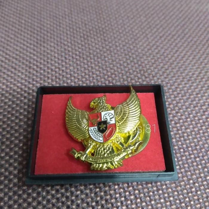 Pin | Pin Garuda Magnet