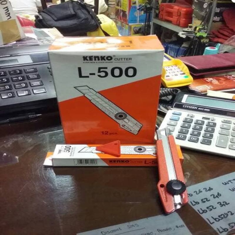 

Pisau Cutter Kenko Besar L-500