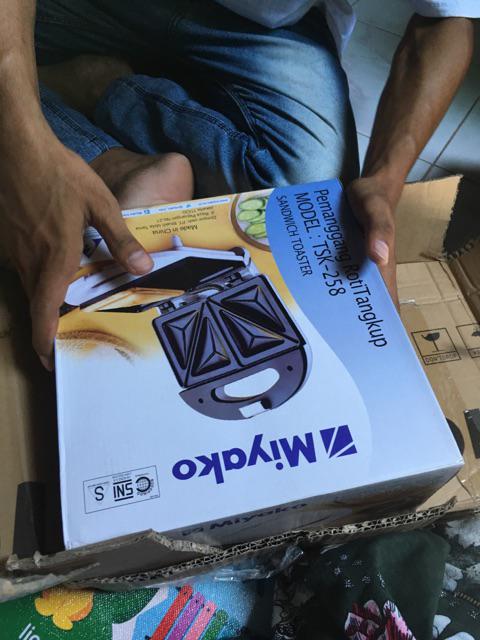 Pemanggang Roti Miyako Tsk-258